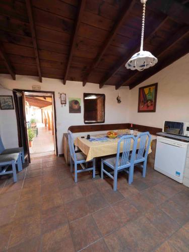  La Casa de Abuelo in 38687 Guía de Isora
