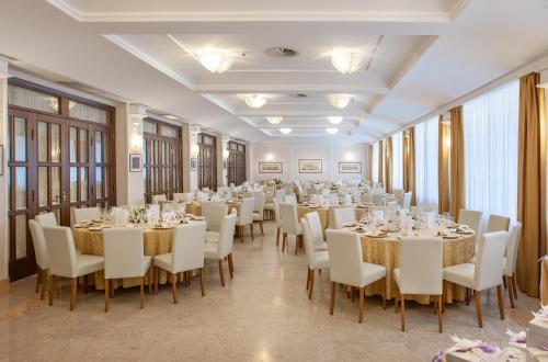 餐廳, 聖喬治酒店 (Hotel San Giorgio) in 菲烏吉