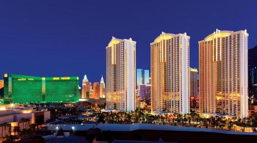 MGM signature tower 1 Las Vegas