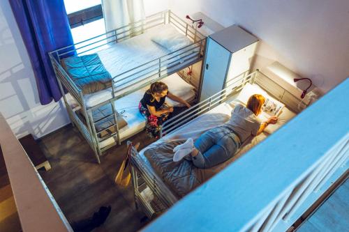 Shared room, mixed dormitory, 6 guests