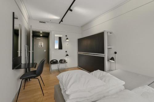 2 twin beds