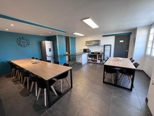 Oprema, L'hostellerie de Sèvremont (L'hostellerie de Sevremont) in Saint-Michel-Mont-Mercure