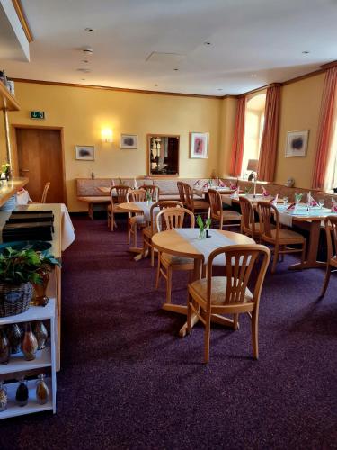 Restaurant, Hotel Am Schloss in Alzey