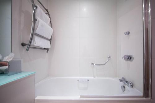 The Met Hotel Leeds - image 14