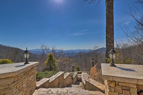 Hayesville Studio Nearby Hiking and Golfing!