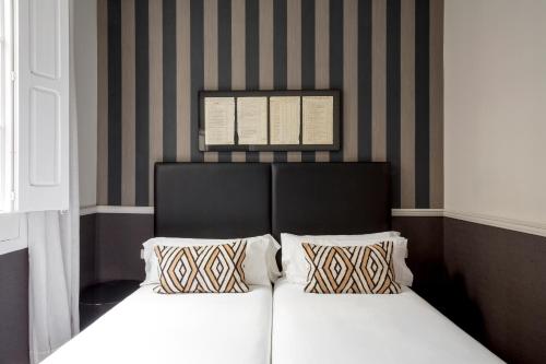 Barcelona Apartment Val - image 13