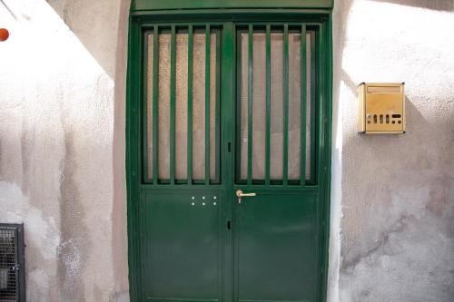 One-Bedroom Apartment image 7