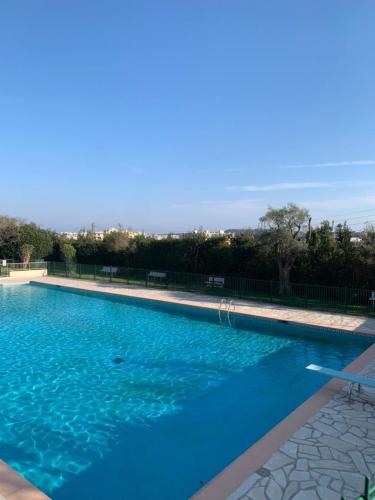 Vista/Panorama, Le Chambord Breathtaking view 2 bedroom apartment in Antibes ! in La Pagane