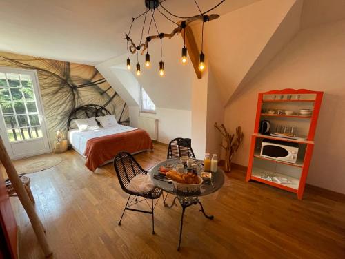 Belle Chambre Double ORANGE Tout Bonnement Bien BnB Beuvron-en-Auge