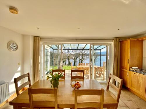 Skats, Shamrock Cottage in Aghnablaney