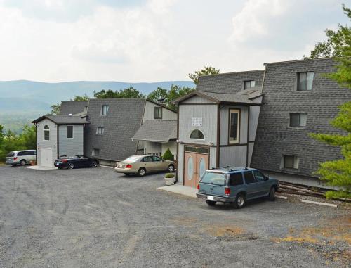 . Peaceful Mountain Retreat next to Shenandoah Valley