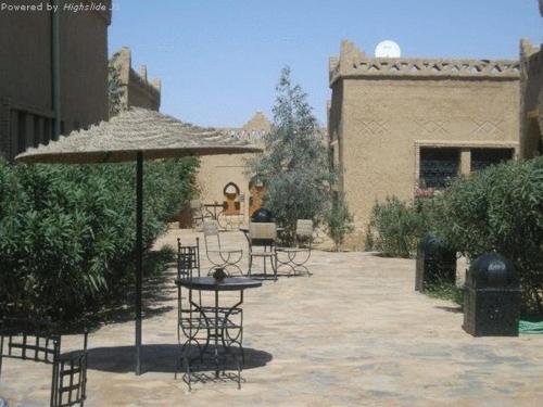 Les Portes Du Desert in Ksar Tanamouste