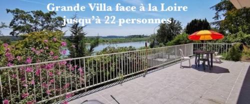 Grande villa face à la Loire gîte à louer Chailles