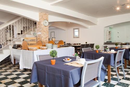 Le Petit Manoir Logis - image 7