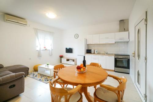 Apartman Sara in Radovin