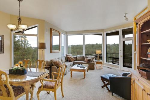 River Ridge 328AB in Bend, USA