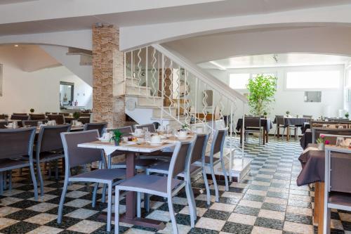 Restorāns, Le Petit Manoir Hotel Provence in Les Angles (Languedoc-Roussillon)