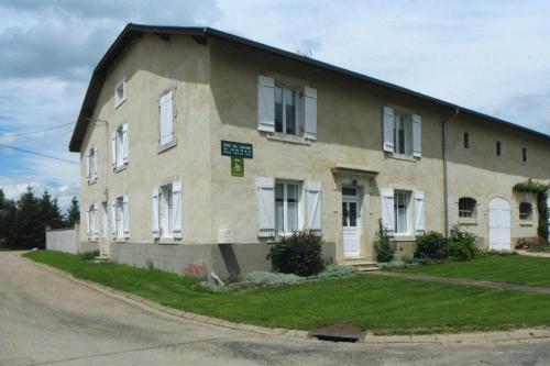 Lorraine country house near Lake Madine, Lahayville