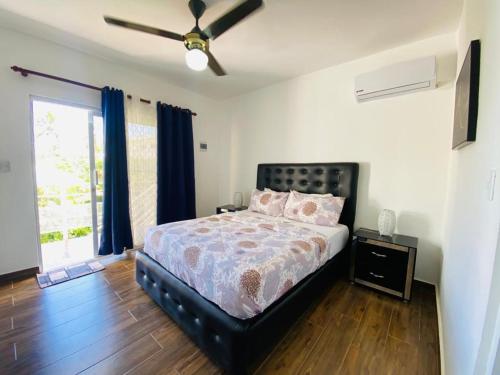 Premium Double Room image 9