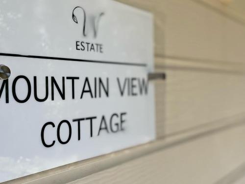 Entrance, The Mountain View Cottage in The Patch
