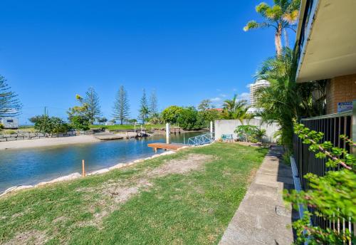Broadwater Canal Frontage-Runaway Bay-Boat Ramp