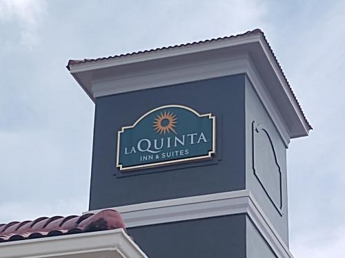 La Quinta by Wyndham Macon - image 9