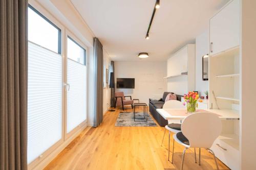 One-Bedroom Apartment with Balcony
