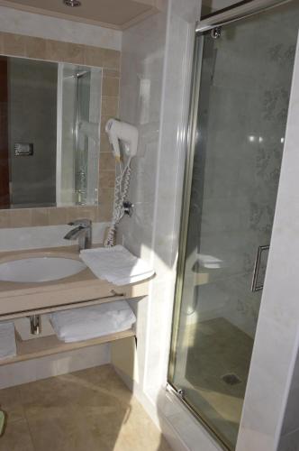 34840348 Roccamonfina Palace Hotel