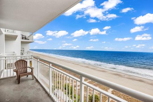 Breathtaking Oceanfront Condo Views w Pool | Atlantica Towers - 발코니/테라스