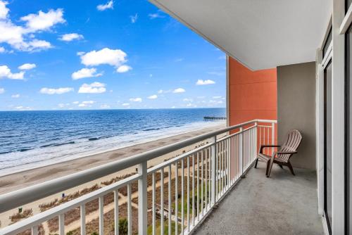 Breathtaking Oceanfront Condo Views w Pool | Atlantica Towers - 발코니/테라스