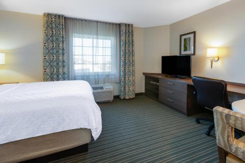 Candlewood Suites-West Springfield