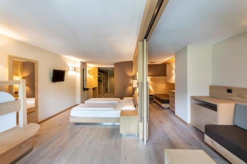 Design & Suite Hotel Ciarnadoi – Vigo di Fassa, TN