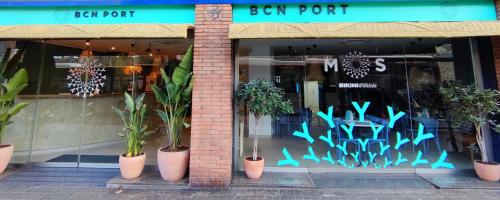 Yomo Hostal BCN Port