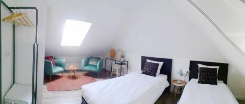 The Black Sheep Hostel Room Type - Twin Room with Private External Bathroom