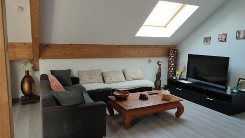 Létesítmények, Chez Jo et Mel - Gite et Yourtes in Bannost-Villegagnon