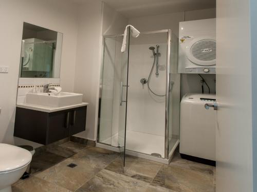 Deluxe Two-Bedroom Apartment