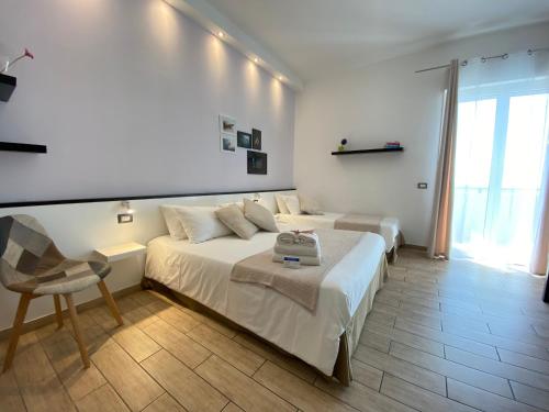 Superior Triple Room image 10