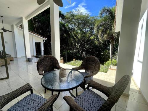 Iekārtas, Stunning Oceanfront 4-Bdrm Villa w/ Infinity Pool in Boca Chica