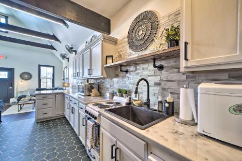 Cozy Carlton Landing Home - Near Lake Eufaula in Canadian, USA