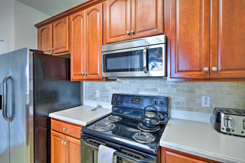 Vista Cay Condo with Pool Acces about 7 Mi to Disney! - main image