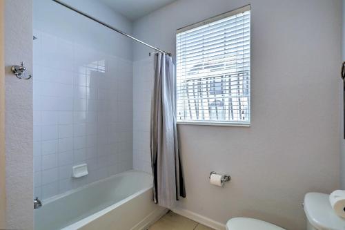Vista Cay Condo with Pool Acces about 7 Mi to Disney! - image 10