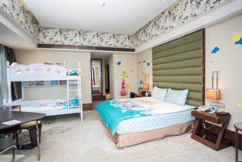 348467424 Crowne Plaza Hefei by IHG