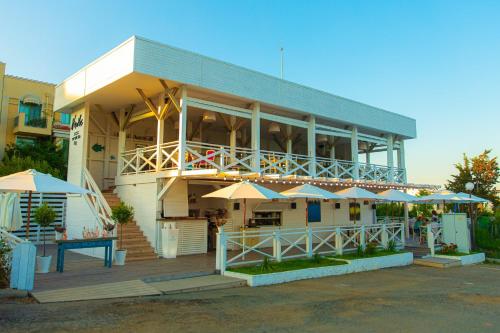 FLORES GARDEN SEA VIEW APARTMENT WITH BALCONY in Obzor