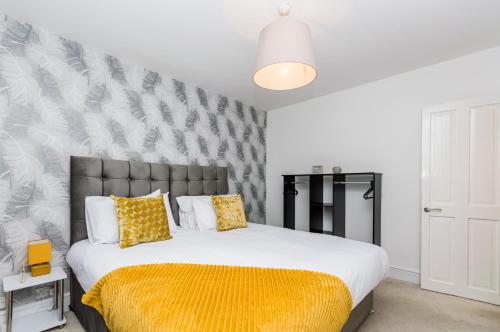 Leisure&Contractor House inc Free Parking & Heathrow Airport & Windsor Castle