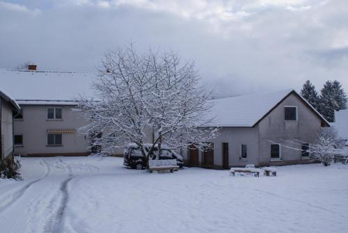Exterior view, Ferienwohnung Zum Kirschhof in Hofbieber
