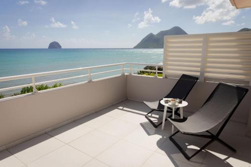 สภาพแวดล้อมโดยรอบ, Eden Roc Villas in เลอ ยามัน