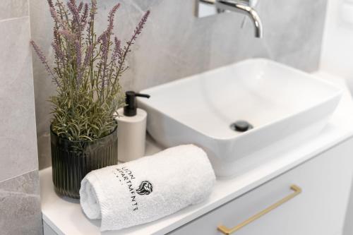 London - Cozy City Stay by Lion Apartments Sopot - image 2