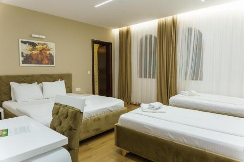 Hotel Camp Karagaq in Peje
