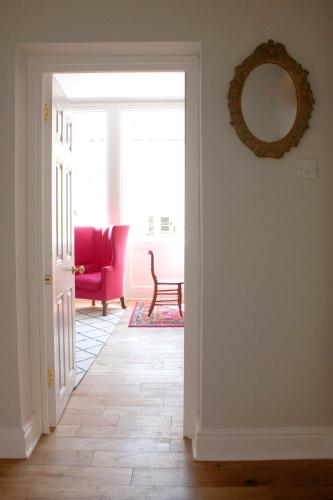 1 Bed Georgian Apartment in Bath City Centre, Bath (photo 10)