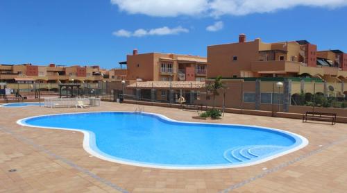  Tres Islas Apartment - 70 m2 private terrace, Pension in La Oliva